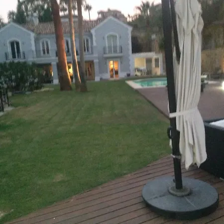 Maracana Homestay Marbella